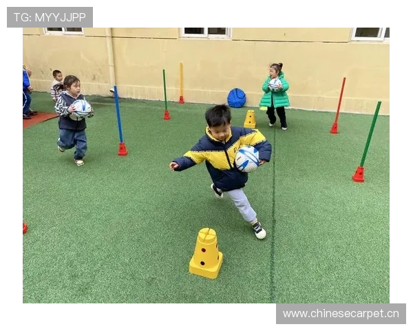 足球训练中的灵活性与协调性强化