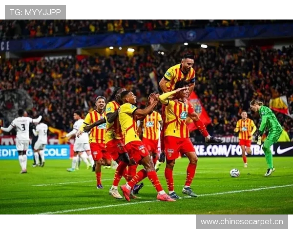 法甲比赛球迷反响调研及现场氛围营造技巧